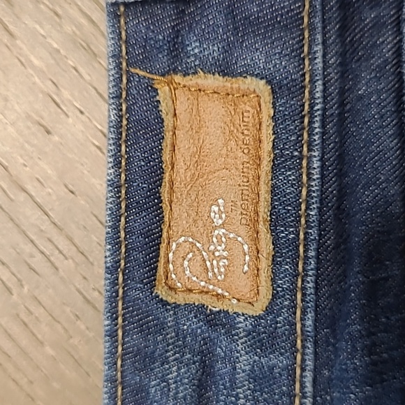 Paige Jeans Women's sz 27 Low Rise Flare Jeans Style # 0102-0047 - Picture 6 of 15